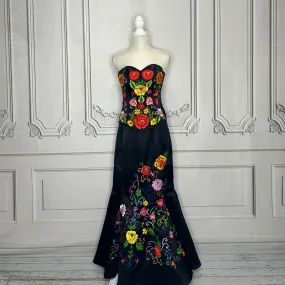 Embroidered Mexican Evening Dress - La Reina